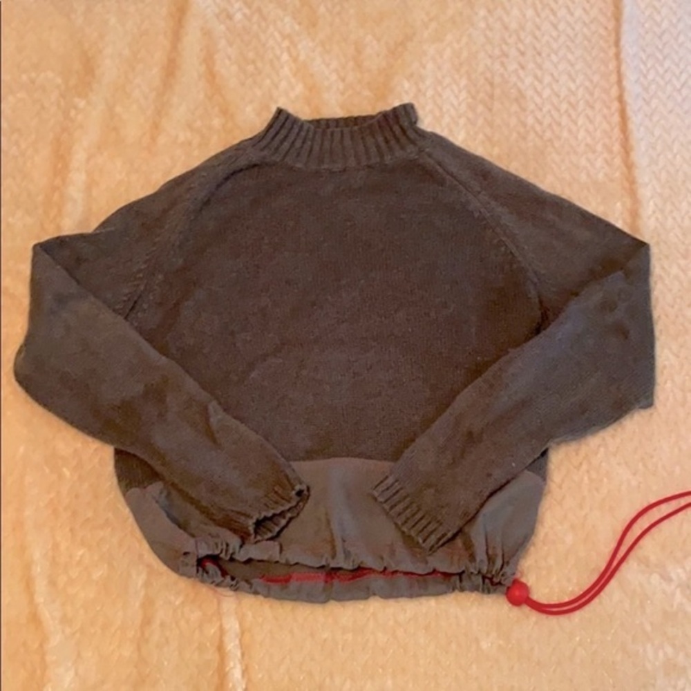 Green sweater size 7/8